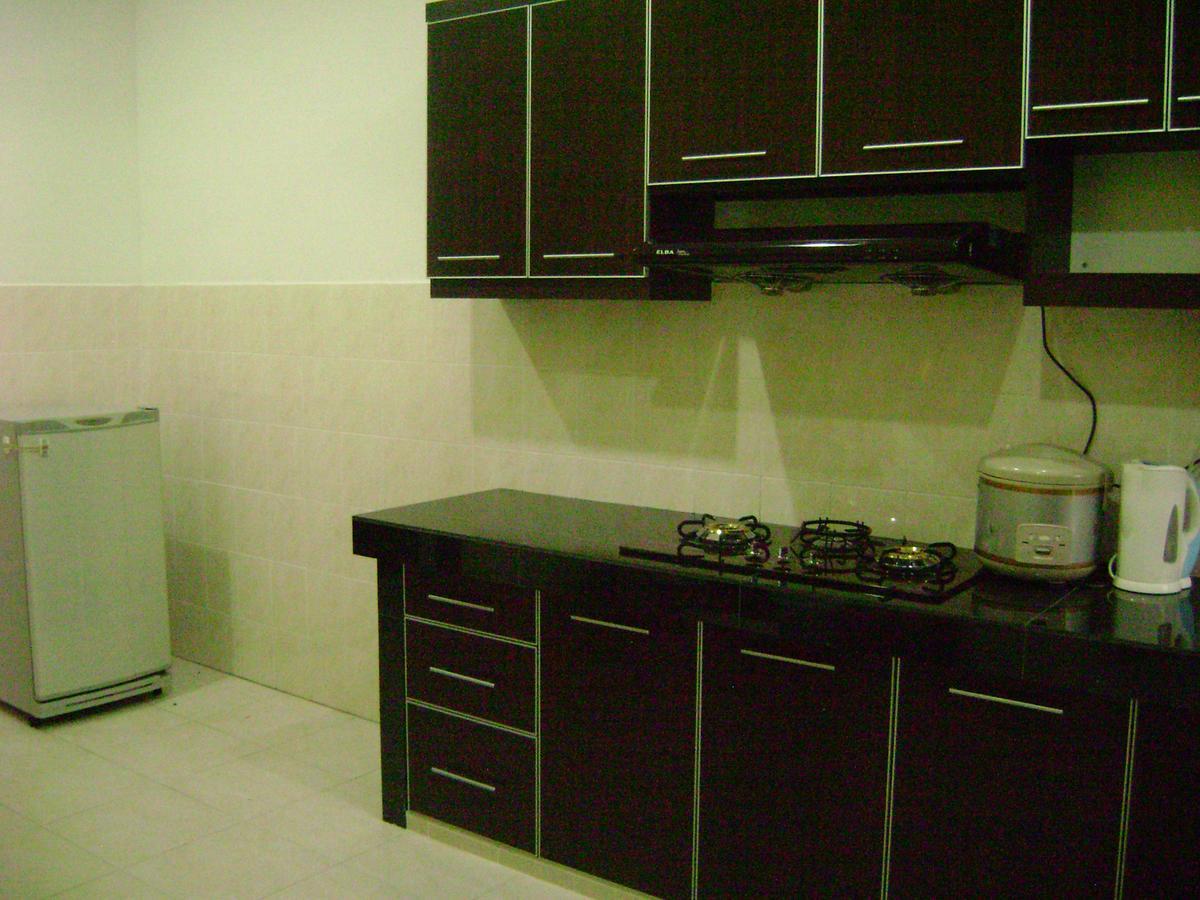 Homestay Amsyarah Seri Iskandar Luaran gambar