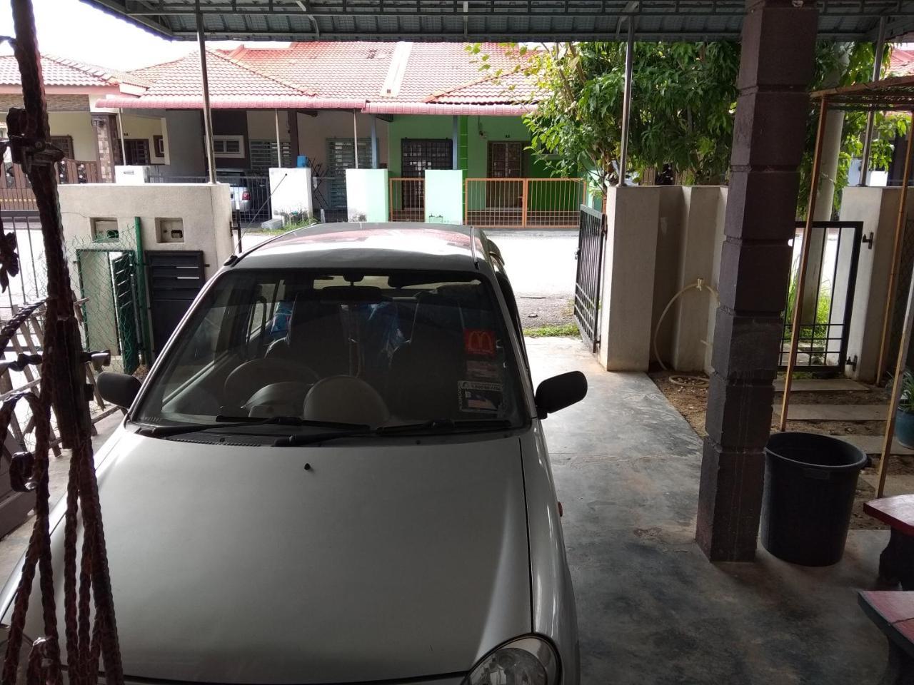 Homestay Amsyarah Seri Iskandar Luaran gambar