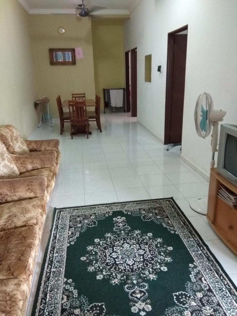 Homestay Amsyarah Seri Iskandar Luaran gambar
